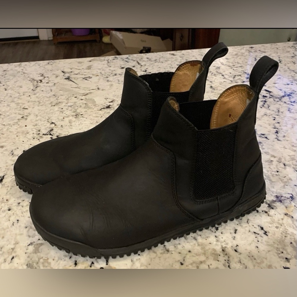 Xero Ridgeway Chelsea Leather barefoot Boots size 12